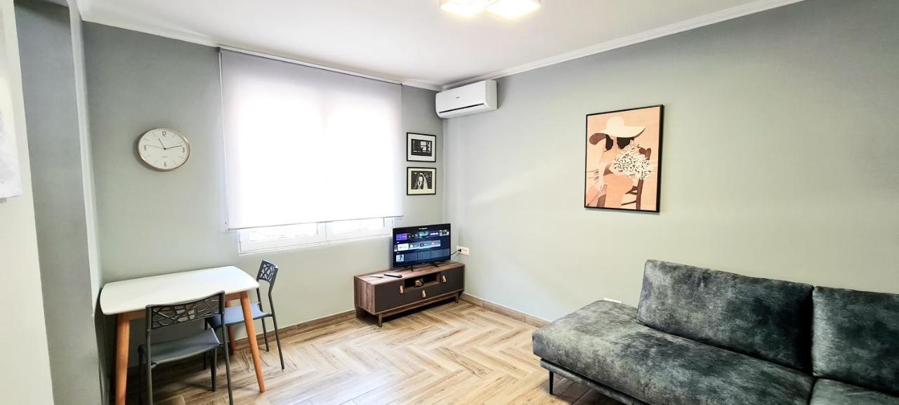 Apartamento 2V1 - 21 Dhjetori Tirana Exterior foto