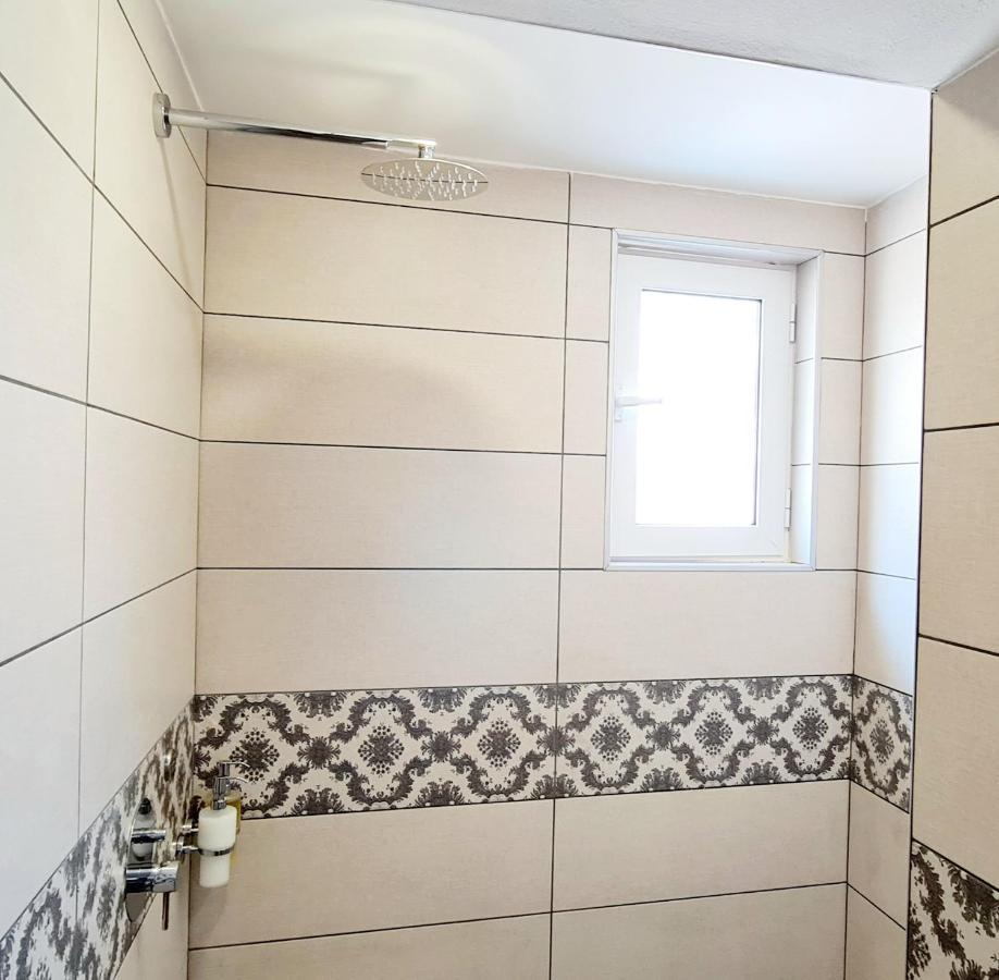 Apartamento 2V1 - 21 Dhjetori Tirana Exterior foto