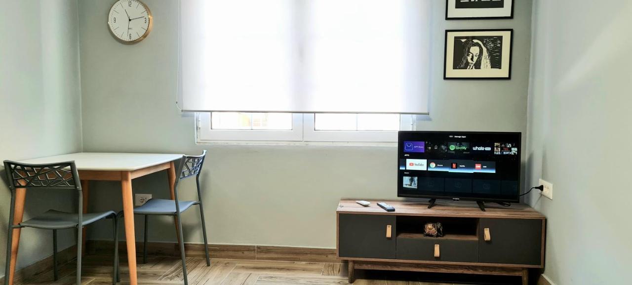 Apartamento 2V1 - 21 Dhjetori Tirana Exterior foto