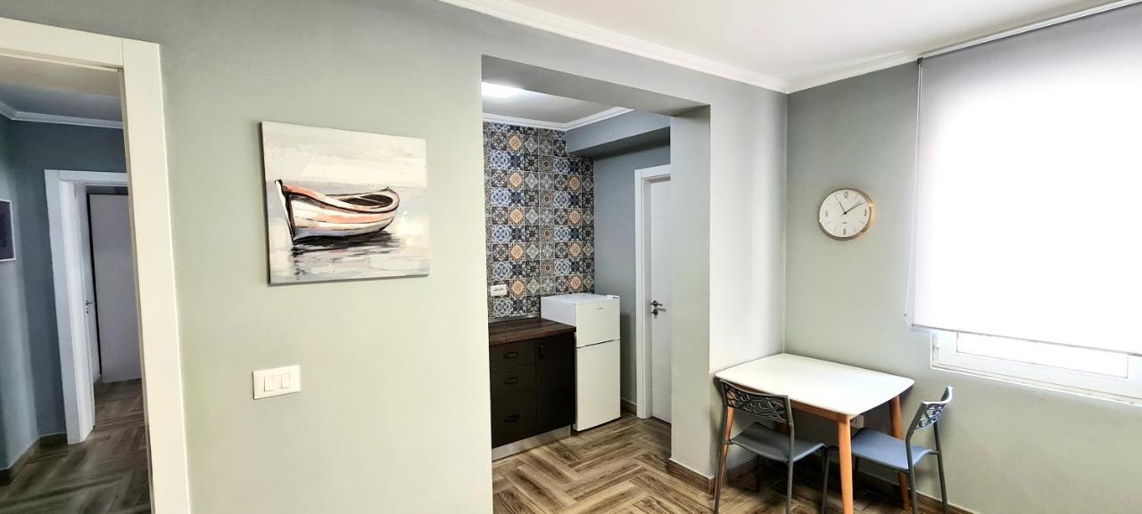 Apartamento 2V1 - 21 Dhjetori Tirana Exterior foto